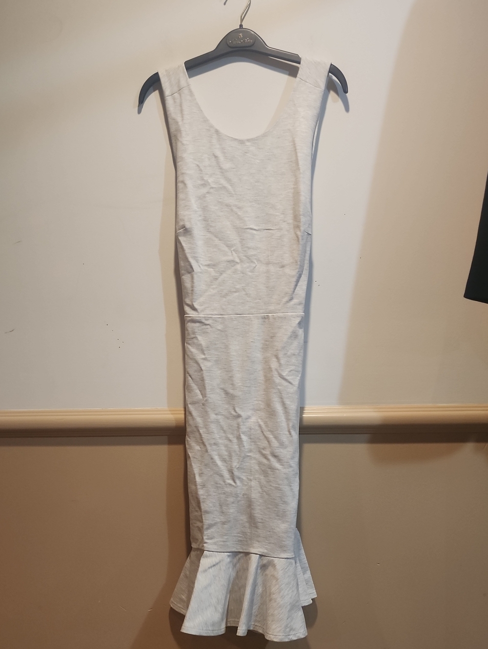Banana Republic Light Gray Sleeveless Mermaid Dress with Flounce-